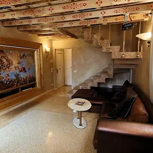  Apartment Opera Luxury Italy
